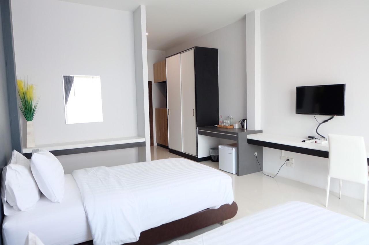 Hotel De Vine House Roi Et Zewnętrze zdjęcie